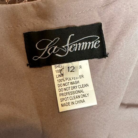 La Femme Light Mauve Jersey Gown Lace Bodice Boat Neck Long Dress Size 12 NWT - Picture 8 of 9